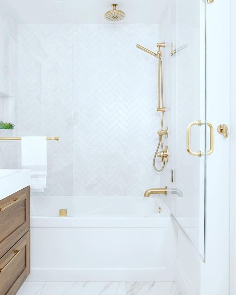 White Herringbone Tile Shower Wall, Herringbone Bathroom Ideas, White Tile Shower Ideas With Tub, Kids Bathroom With Tub, Herringbone Subway Tile Shower Wall, White Herringbone Bathroom, White Herringbone Shower Tile, Herringbone Tile Shower Wall, White Herringbone Shower