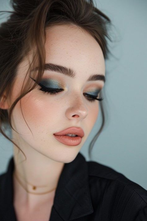 makeup 2024 Ideas Asian Makeup Tutorials, Blue Eyeshadow Looks, Maquillage On Fleek, Makeup Cute, Face Charts, Make Up Tutorials, Photography Selfie, Eye Makeup Pictures, Cute Smile