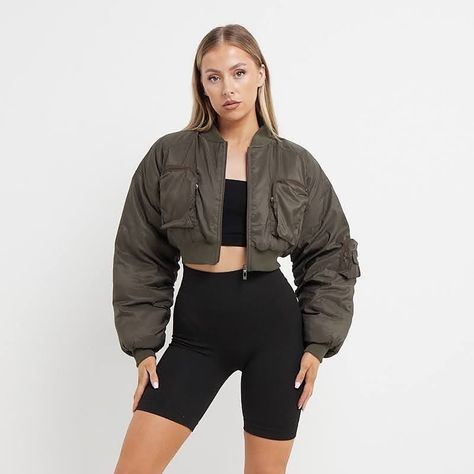 Khaki crop utility pocket bomber jacket✨ Shop more coats & jackets like this at Style It Easy - link in bio 🔗 worldwide shipping🌍 10% off first orders☁️ free uk shipping on orders over £25🇬🇧 . . . Follow for more weekly drops and discounts 🫶🏼 #utilityjacket #bomberjacket #fashion #ootd #outfitoftheday #jacket #streetwear #fashioninspo #outfitinspo #streetwearfashion Hot Crop Tops, Jacket Streetwear, Utility Jacket, Crop Jacket, Follow For More, Streetwear Fashion, Outfit Of The Day, Link In Bio, Bomber Jacket