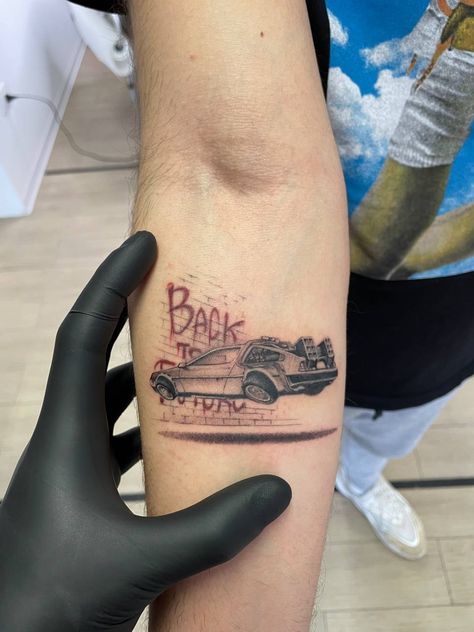 Film tattoo 90s Movies Tattoos, Movie Reference Tattoos, Back To The Future Tattoo Ideas, Bttf Tattoo, Movie Themed Tattoos, Movie Tattoos Ideas, Film Tattoo Ideas Movies, Movie Tattoos Minimalist, Movie Inspired Tattoos