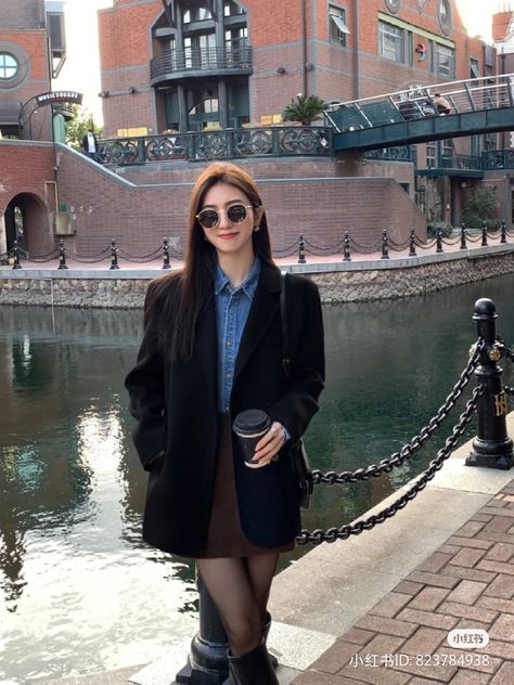 Blazer Outfits Korean, Autumn Outfits In Korea, Hongkong Ootd, Japan Spring Fashion, Fashion Blazer Outfits, Japan Outfit Winter, Hongkong Outfit, Blazer Korean Style, Korean Spring Outfits