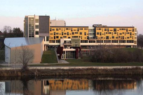 Trent University is offering up to 100 rooms within Gzowski College, located on the East Bank of Trent University's Symons Campus, for the temporary use of Peterborough Regional Health Centre workers who choose to self-isolate from their families while caring for patients. (Photo: Trent University Trent University, Temporary Housing, Care Worker, Hospital Staff, Community Organizing, Health Center, Peterborough, University Student, The East