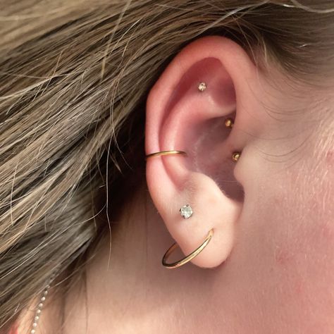 Conch, daith, & shen men ear piercings! Shen Men Ear Piercing, Shen Men Piercing, Men Ear Piercing, Constellation Piercing, Ear Aesthetic, Men Piercing, Constellation Piercings, Ear Piercing Ideas, Ear Peircings