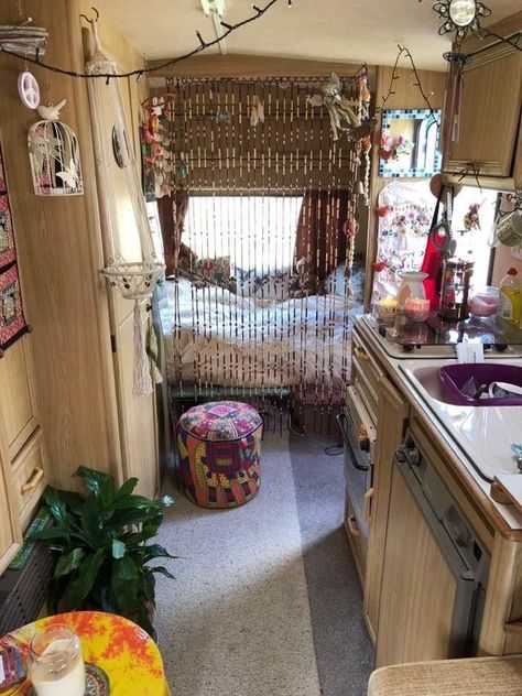 Mini Winnebago Remodel, Hippy Caravan Interior, Van Room Ideas, Stationary Camper Ideas, Aesthetic Trailer Interior, Aesthetic Camper Interior, Caravan Bedroom Ideas, Cute Trailer Homes, Witchy Camper