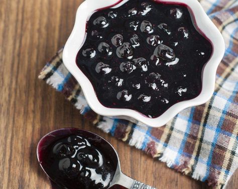 Blueberry Sauce Recipe, Blueberry Balsamic, Blueberry French Toast Bake, Butter Cream Sauce, Cream Sauces, Baking Lessons, Balsamic Recipe, Cooking App, Blueberry Sauce