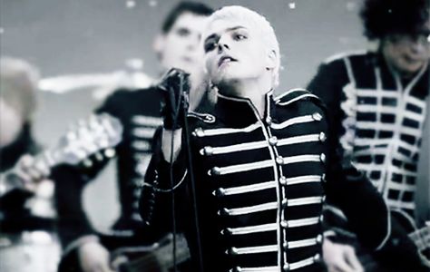 Welcome to the Black Parade.  I love how dramatic he is on stage. Black Parade Jacket, Welcome To The Black Parade, Mcr Gerard Way, Mcr Gerard, The Black Parade, Emo Trinity, Black Parade, Mikey Way, Emo Bands