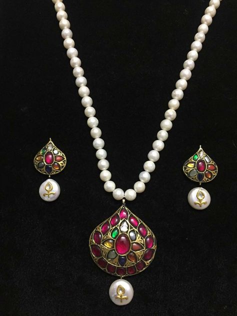 Thappa Jewellery, Silver Jewellery Online, Polki Jewellery, South Indian Jewellery, Design Earrings, Kundan Jewellery, Enamel Jewelry, Jewellery Design, Indian Jewellery