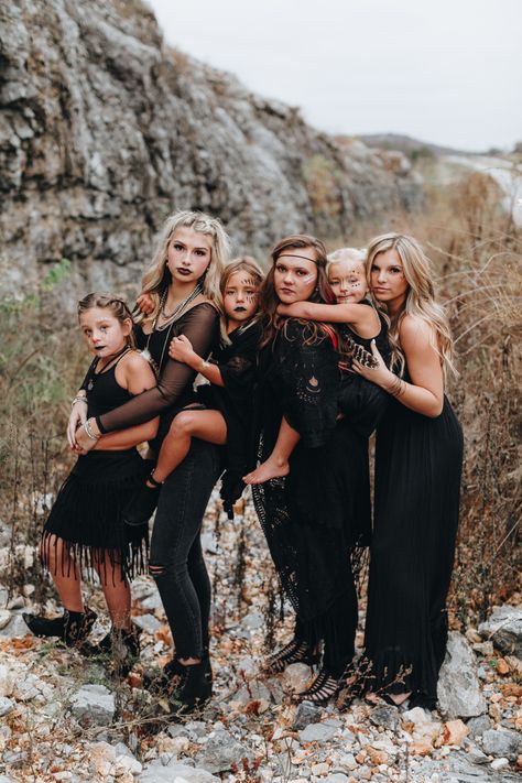 Black Outfits Photoshoot Family, Family Photo Shoot Wearing All Black, Witchy Family Photoshoot, Moody Family Photo Outfits, Dark Family Photos, Goth Family Photoshoot, Dark Moody Family Photos, Edgy Family Photoshoot Outfits, Goth Family Photos