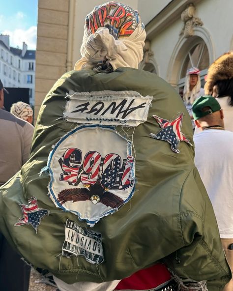 Details at the “AMERICAN SABOTAGE” runaway show by A$AP Rocky (2024). American Sabotage, My Safe Space, Inspo Fits, Asap Rocky, Fashion Street Style, High Fashion Street Style, Funky Art, Safe Space, Exhibition Design