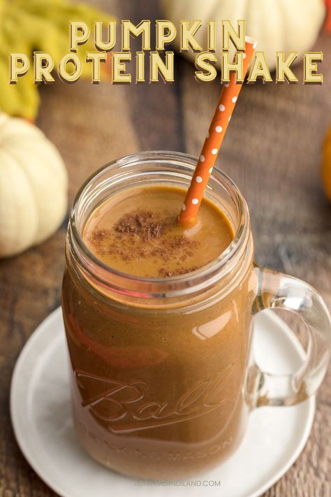 Green Shake Recipe, Shaklee Recipes, Leftover Pumpkin Puree, Pumpkin Protein Smoothie, Pumpkin Protein Shake, Green Shake, Green Shakes, Protein Shakes Recipes, Pumpkin Protein