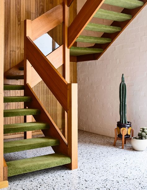 Mount Martha, 70s House, Mid Century Interior, Stair Case, Mid Century Modern Interiors, Modern Staircase, Green Carpet, Mid Century Modern House, The Design Files