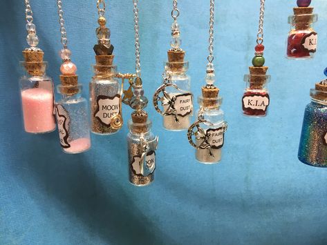 Witch Knowledge, Trinket Ideas, Dollar Gifts, Mushroom Stuff, Love Potions, Tiny Bottles, Charm Ideas, Spell Jars, Potion Bottles