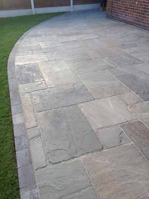 Grey Limestone Patio, Grey Paving Slabs Ideas Patio, Grey Paving Slabs Ideas, Cottage Garden Patio, Grey Indian Sandstone Patio, Kandla Grey Sandstone Patio, Gravel Driveway Landscaping, Livable Sheds, Car Porch