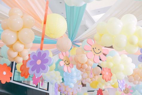 Vw Van Photo Booth, Van Photo Booth, Flower Canopy, Hippie Birthday Party, Rainbow Table, Kids Party Inspiration, Birthday Surprises, Groovy Party, Hippie Birthday