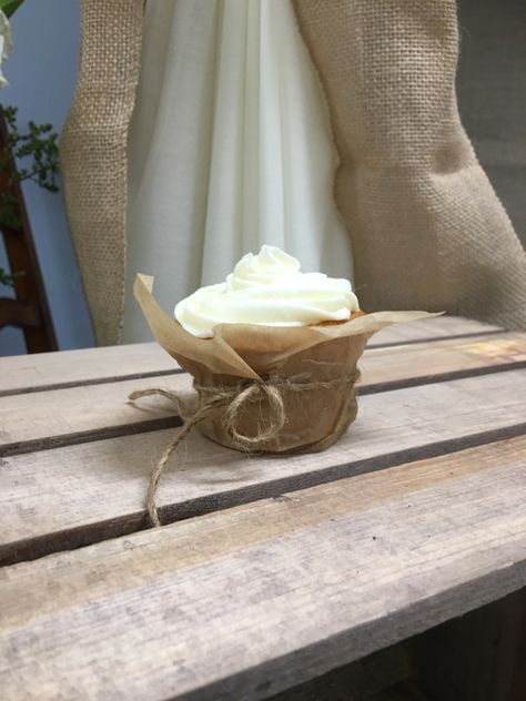 Rustic wedding Cupcakes Un-bleached parchment paper n twine Cupcake wrappers Diy Rustic Wedding Cupcakes, Wedding Cupcake Recipes, Country Cupcakes, Diy Wedding Cupcakes, Cupcake Centerpieces, Wedding Jokes, Wedding Cupcakes Rustic, Rustic Cupcakes, Bridal Shower Cupcakes