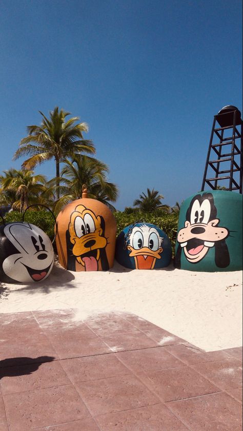 Disney Cruise Background, Castaway Cay Aesthetic, Disney Cruise Aesthetic, Disney Widgets, Cruise Photography Ideas, Disney Wish Cruise, Disney Cruse, Disney Dream Cruise Ship, Cruise Vibes