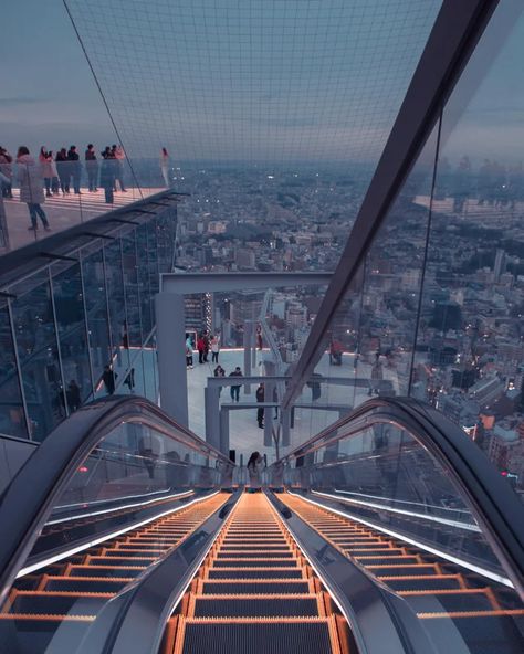 ITAP of an escalator : itookapicture Shibuya Sky, Places In Japan, Tokyo Aesthetic, Things To Do In Tokyo, Tokyo Japan Travel, Tokyo City, Japan Aesthetic, Tokyo Disneyland, Japan Photo