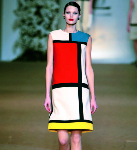 Yves Saint Laurent - Mondiran 1965 Mondrian Dress, Yves Saint Laurent Dress, Mondrian Art, Yves Saint Laurent Couture, Valentino Couture, Catherine Deneuve, Piet Mondrian, 1960s Fashion, 60s Fashion