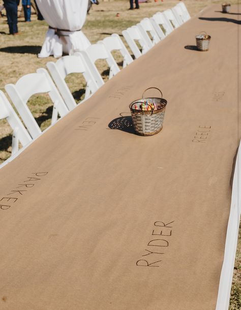 #kids #wedding #weddinginspiration #butcherpaper #crayons Kids Table Wedding, Western Style Wedding, Florence Wedding, Kids Wedding, Kids Table, Western Wedding, Butcher Paper, Kid Table, Wedding With Kids