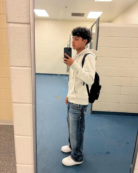 Edgar cut Edgar Outfits School, Edgars Outfits, Edgar Outfits Men, Edgar Clothes, Edgar Fashion, Edgar Drip, Edgar Fits, Edgar Mirror Pic, Edgar Outfits