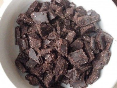 Homemade Mint Chocolate Chip Recipe Carob Chips Recipes, Carob Recipes, Make Chocolate Chip Cookies, Homemade Chocolate Chips, Carob Chips, Sugar Free Chocolate Chips, Paleo Sweets, Low Carb Chocolate, Chocolate Chip Recipes