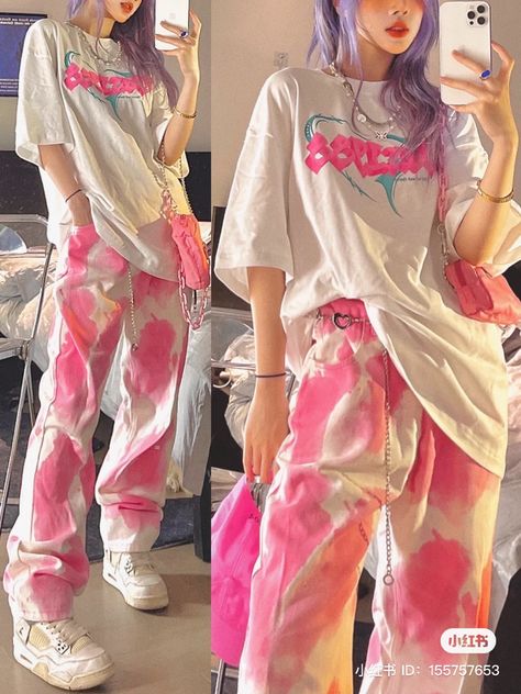 Colourful Baggy Outfit, Bright Techwear, Street Wear Colorful, Pastel Baggy Outfits, Colourful Techwear, Baggy Colorful Outfit, Hyperpop Aesthetic Outfit, Colorful Baggy Outfits, Hyperpop Aesthetic Fashion