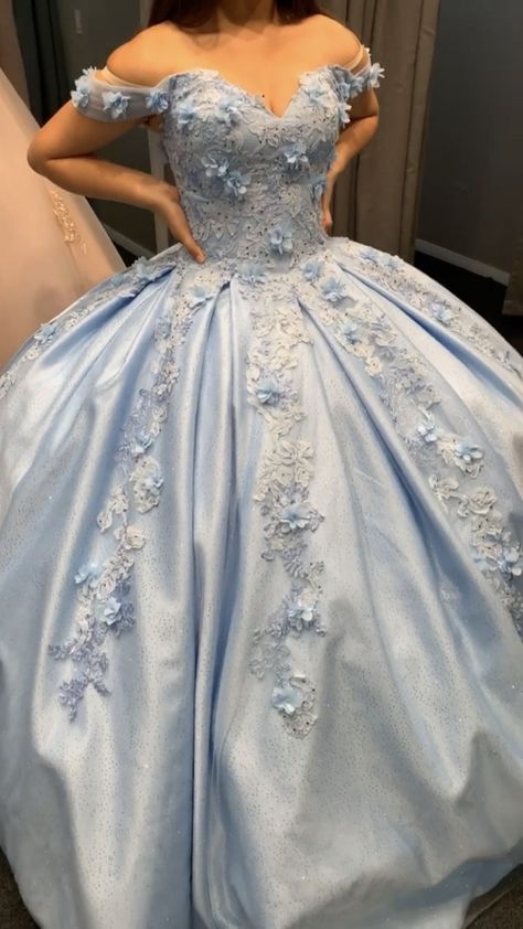 Baby Blue Quinceanera Dresses Cinderella, Light Blue Dama Dresses For Quince, Dusty Blue Quince Dress, Quiencera Dresses Light Blue, Quinceañera Blue Dress, Light Blue 15 Dresses, Ice Blue Quinceanera Dresses, Sweet Fifteen Dresses, Blue Quinceanera Dresses With Sleeves