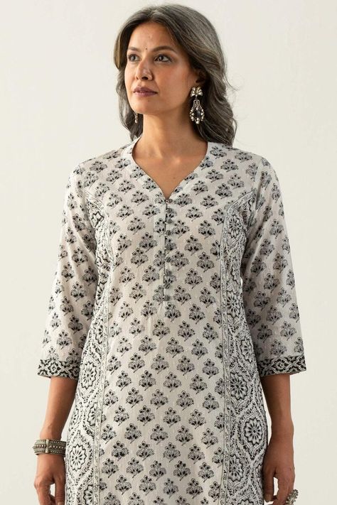 Unique Kurta Designs Women, Kurti Designs Latest Cotton Printed, Cute Streetwear Outfits, Cotton Skirt Outfit, Kalamkari Kurta, Printed Kurtas, Farida Gupta, Designer Neck, Stylish Kurtis Design