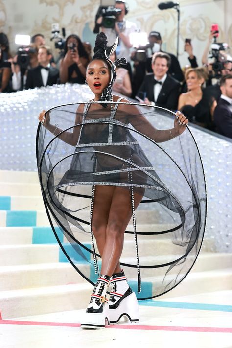 Janelle Monáe on Her Sheer Met Gala Dress Transformation & New Album Dress Transformation, Best Met Gala Looks, Concert Attire, Carpet Outfits, Met Gala Dresses, Magical Dress, Gala Dress, Magic Dress, Trendy Spring Outfits