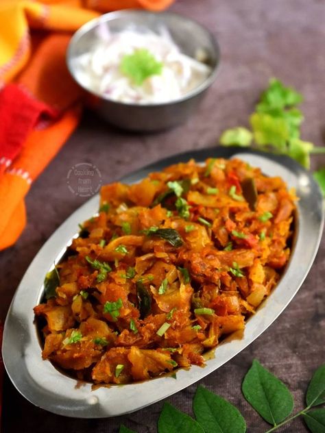 Kothu Parotta Recipe, Code Recipes, Kothu Parotta, Parotta Recipe, Desi Vibes, Snacks Appetizers, Food Tech, Indian Cooking Recipes, Desi Food