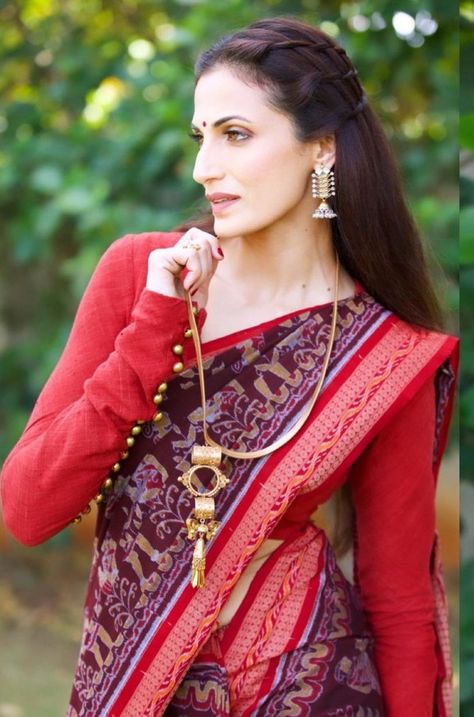 Shilpa reddy in maroon saree by Kanktala for qa1 Shilpa Reddy Saree, Full Sleeve Blouse Design, Full Sleeve Blouse Designs, Sleeve Blouse Designs, Blouse Designs Ideas, Long Sleeve Blouse Designs, Blouse Design Ideas, Full Sleeves Blouse Designs, Shilpa Reddy