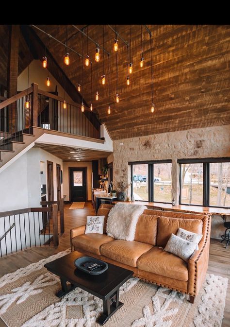 Log Cabin Interior Design, Mountains Cabin, Modern Cabin Interior, Cedar House, Cabin Remodel, Cabin Modern, Barn Apartment, Cabin Interior Design, Log Cabin Interior