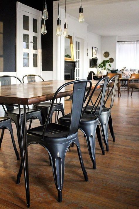 Vintage Victorian House, Painted Dining Room Table, Black Metal Dining Chairs, Dining Room Black, Metal Dining Room Chairs, Dining Room Industrial, Farmhouse Chairs, Dining Room Remodel, Farmhouse Dining Chairs