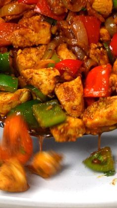 Chicken Jalfrezi Recipe, Jalfrezi Recipe, Chicken Jalfrezi, Resep Diet, Indian Cooking Recipes, Healthy Dinner Recipes Chicken, Health Dinner Recipes, Thigh Recipes, Think Food