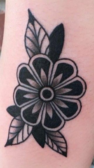 Old School Leaves Tattoo, Old School Cover Up Tattoo, Traditional Leaves Tattoo, Black Flower Tattoo Cover Up, Traditional Cover Up Tattoo, Old School Flower Tattoo Black, Simple Cover Up Tattoos, Traditional Poppy Tattoo, Trad Sleeve