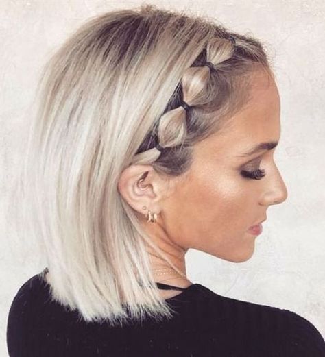 Hello Hair, Underneath Hair, Simple Updo, Twisted Updo, Hair Twist Styles, Updos For Medium Length Hair, Inverted Bob, Haircuts Straight Hair, Penteado Cabelo Curto