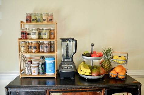 DIY Smoothie Bowl Bar // Superfood Haul + Organization — Breanna Spain Blog Smoothie Bar Organization, Smoothie Bar Ideas Design, Juicing Station At Home, Supplement Station Kitchen, Kitchen Juicer Station, Diy Smoothie Bar, Smoothie Bar Ideas Home, Supplement Station, Home Smoothie Bar