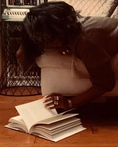 The Book Joint 📚 on Instagram: "Saturday’s Mood 😌 • Comment below & tell the most recent book you’ve purchased ⬇️📖 • (Wanna be featured on our page? Tag @thebookjoint_ in your pics😊) • SOURCE: @eniafe.isis • #wellreadblackgirl #diversereads #africandiaspora #bookstagram #bookcommunity #bibliophile #thebookjoint#blackbookstagram #booksofinstagram #bookstagrammer #bipocbookstagram #reading #diversespines #readmorebooks #bookworm #meetthebookstagrammer #bookrecommendations #currentlyreading #bl Reading Books Black Women, Editing Books Aesthetic, Reading More Books Aesthetic, Well Read Aesthetic, Books Aesthetic Black Woman, Instagram Book Aesthetic, Autumn Aesthetic Black Women, Reading Astethic Pictures, Reading Asthetic Pics