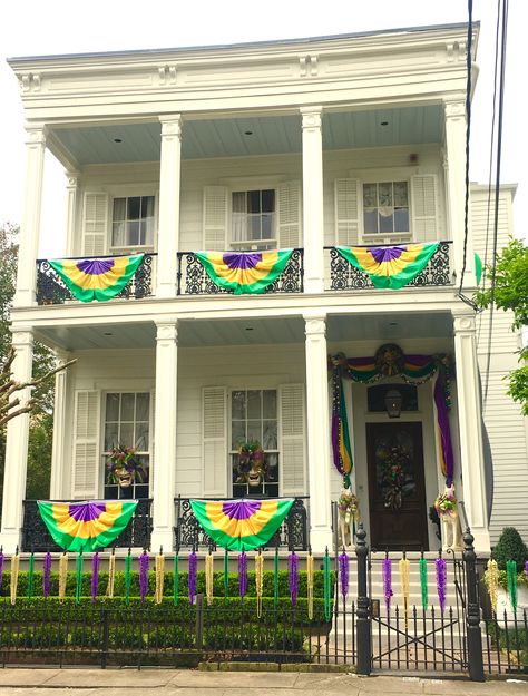 Mardi Gras House Decor, Mardi Gras Outdoor Decor, Outdoor Mardi Gras Decorations, Mardi Gras House Decorations, Mardi Gras Porch Decor, Mardi Gras Outdoor Decorations, Chili Fest, New Orleans Decor, Mardi Gras Decor