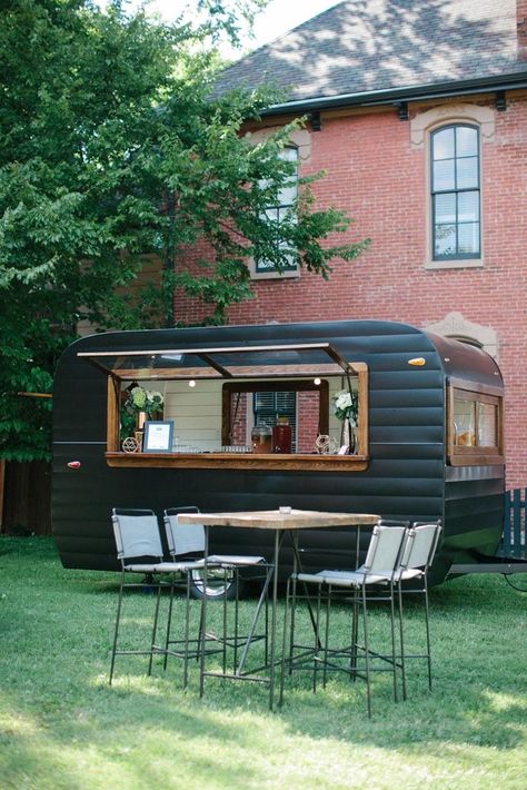 Caravan Bar Ideas, Vintage Camper Mobile Bar, Vintage Camper Bar, Camper Mobile Bar, Bartender Ideas, Mobile Coffee Trailer, Mobile Bar Trailer, Mobile Bartender, Camper Bar