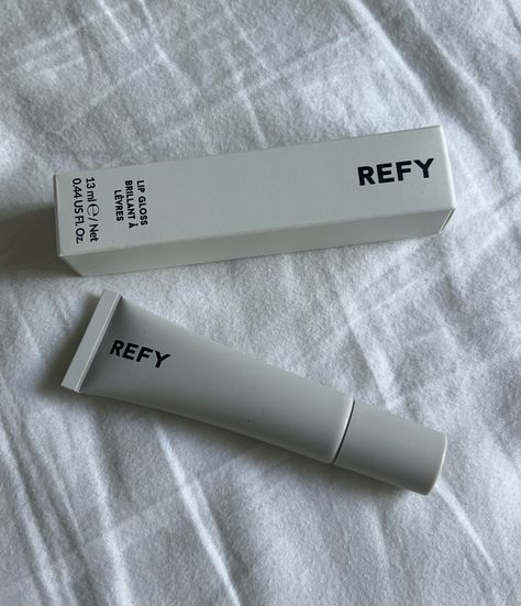 We love REFY 🫶- clear lip gloss, cooling, lip products, skincare, makeup, Sephora, clean girl, modern look Refy Lip Gloss, Refy Beauty Aesthetic, Refy Lip, Makeup Sephora, Beauty Aesthetic, Clear Lip Gloss, Lip Products, Skincare Makeup, Clean Girl