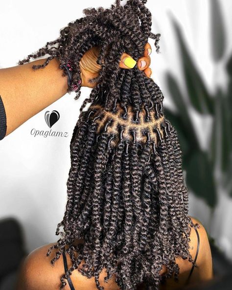 Short Haircut Designs, Locs Long, Short Box Braids Hairstyles, Faux Locs Hairstyles, African Hair Braiding Styles, Braided Cornrow Hairstyles, Natural Hair Twists, Cute Box Braids Hairstyles, Quick Braided Hairstyles