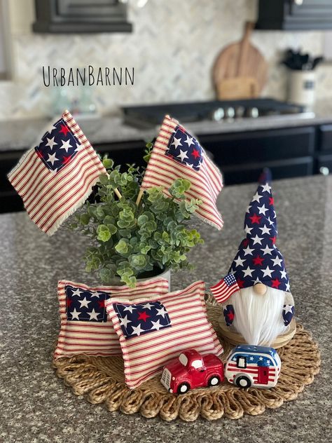 Fouth Of July Crafts, Mini Pillows, Patriotic Projects, Americana Crafts, 4th July Crafts, Farmhouse Fabric, Farmhouse Crafts, 4th Of July Decor, Fourth Of July Decor