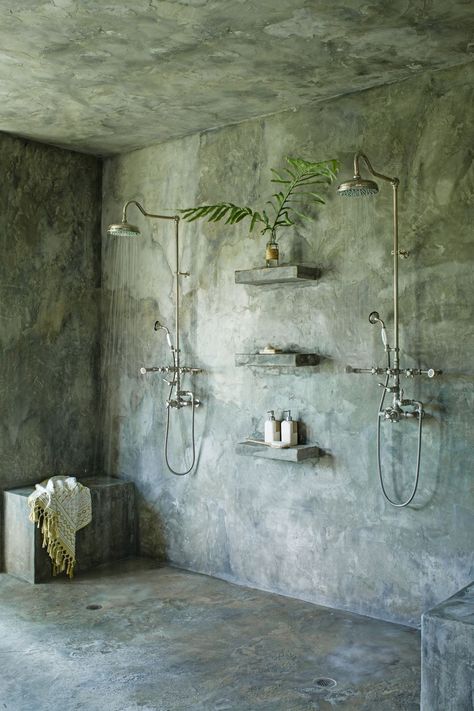 Concrete Shower, Lauren Liess, Concrete Bathroom, Rustic Living, Decoration Inspiration, Rustic Bathroom, Rustic Living Room, Umbria, Rustic Interiors