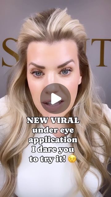 Courtney Spencer Makeup, Eyeshadow Primer How To Apply, Eye Brightening Makeup Tutorial, How To Apply Primer To Face, Bronzer Under Eyes, Eye Enlarging Makeup, Natural Looking Highlights, Under Eye Makeup, Eye Tricks