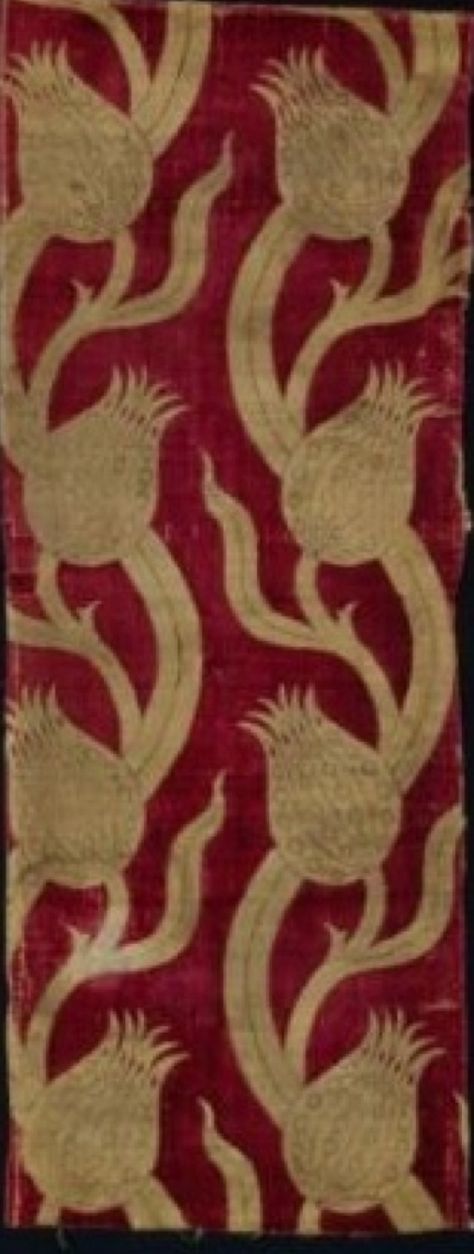 Tulip textile fragment of silk cut velvet brocade, Turkish, Ottoman, last half of the 16th century. Red cut silk pile with tulips growing from undulating stems brocaded with tarnished gold (gilded silver wound on yellow silk). Neutral yellow cotton weft. 59.5 x 152.5 cm (23 7/16 x 60 1/16") | Museum of Fine Arts, Boston Ottoman Textiles, Tarnished Gold, Motifs Art Nouveau, Empire Ottoman, Pomegranate Design, Turkish Textiles, Turkish Ottoman, Museum Of Fine Arts Boston, Fabric Ottoman