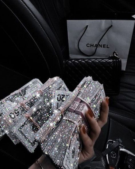 Sparkly Money Aesthetic, Money Wallpaper Iphone, Glitter Photography, Money Vision Board, Boujee Aesthetic, Beautiful Wallpapers For Iphone, Money Pictures, Money On My Mind, Iphone Wallpaper Girly