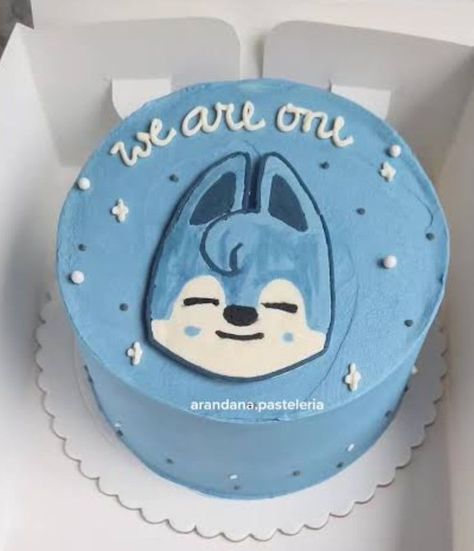 In Skz, Han Seungmin, Bts Cake, Funny Birthday Cakes, Mini Cakes Birthday, Dream Cake, Pretty Birthday Cakes, Cute Birthday Cakes, Cake Designs Birthday