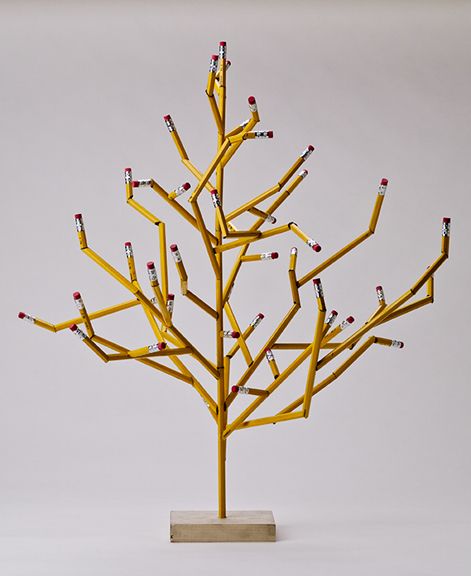 Recycle Art - Pencil Tree Trash Art Recycled Easy, Trash Art Recycled, Art Recycled Materials, Pencil Tree, Pencil Trees, Recycled Art Projects, Robot Sculpture, Kids Christmas Ornaments, 3d Quilling