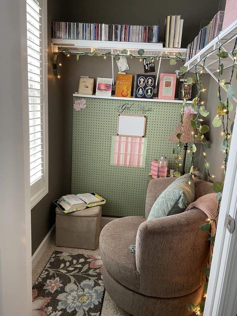 Bible Study Area In Bedroom, Bible Reading Nook, Small Closet Book Nook, Bookshelf Altar, Closet Turned Book Nook, Prayer Closet, Prayer Room, Room Idea, Book Nook